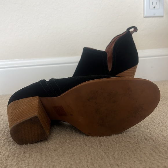 Black oiled suede Jeffrey Campbell booties - Picture 4 of 5